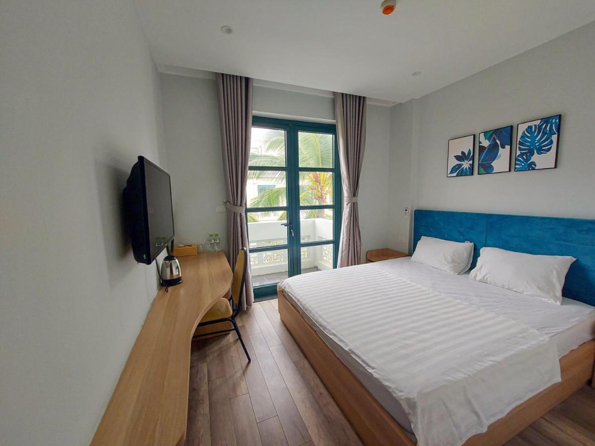 Marina Resort Waterfront Minh Phu Quoc Beach Swimming Pool エクステリア 写真