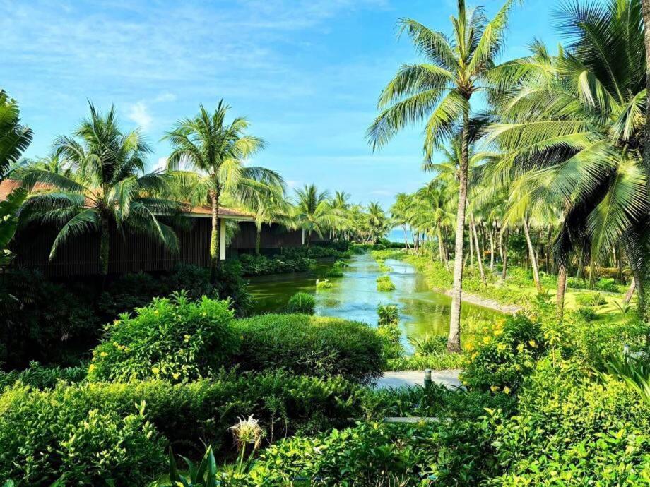 Marina Resort Waterfront Minh Phu Quoc Beach Swimming Pool エクステリア 写真